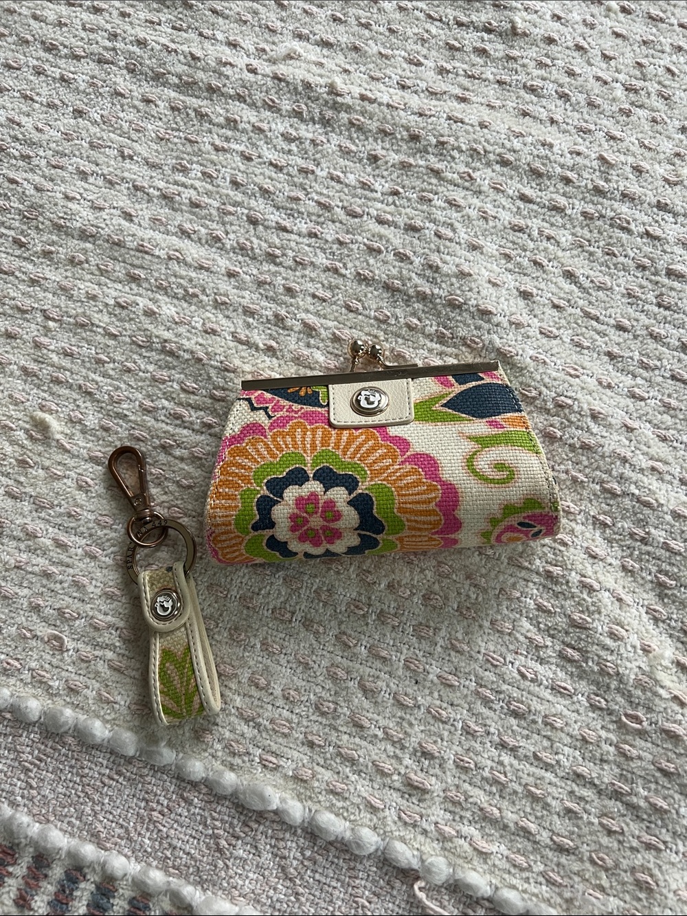 Spartina 449 Lime Green Linen Kiss-Lock Coin Purse with Key Fob